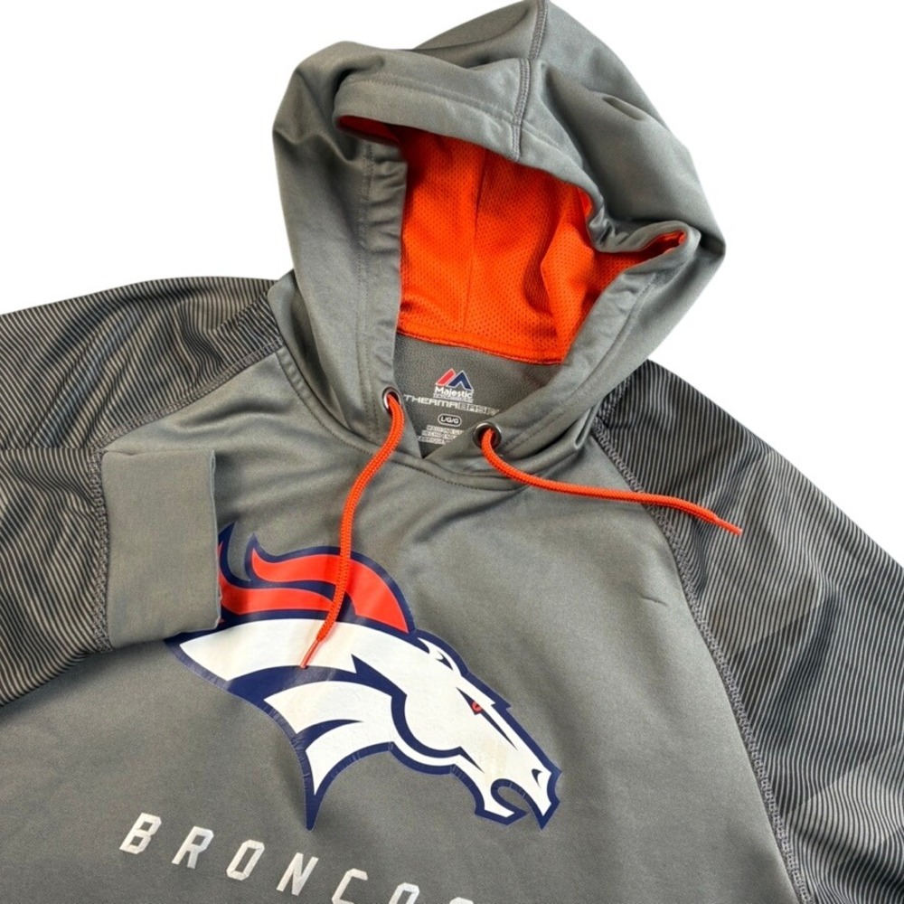 Majestic Denver Broncos NFL Therma Base Hoodie Mens Large Grey Orange Pullover
